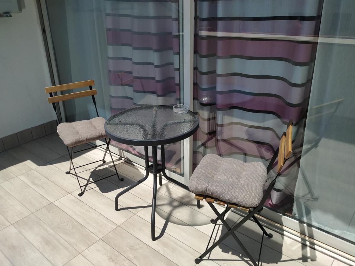 Apartmani Zlatko Pula Exteriör bild