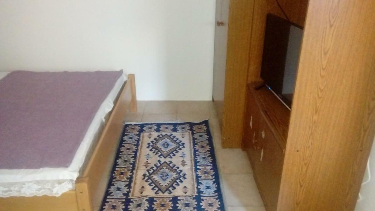 Apartmani Zlatko Pula Exteriör bild