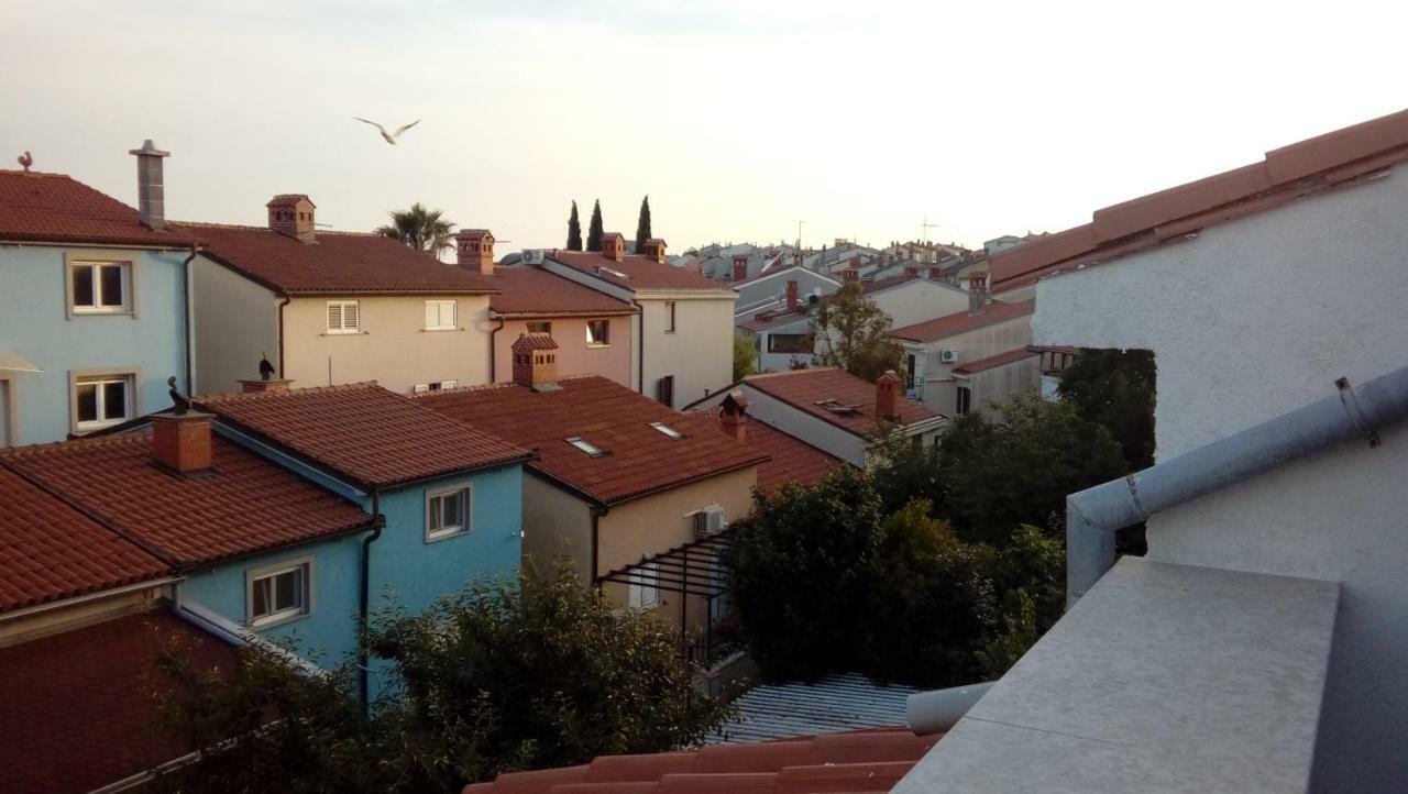 Apartmani Zlatko Pula Exteriör bild