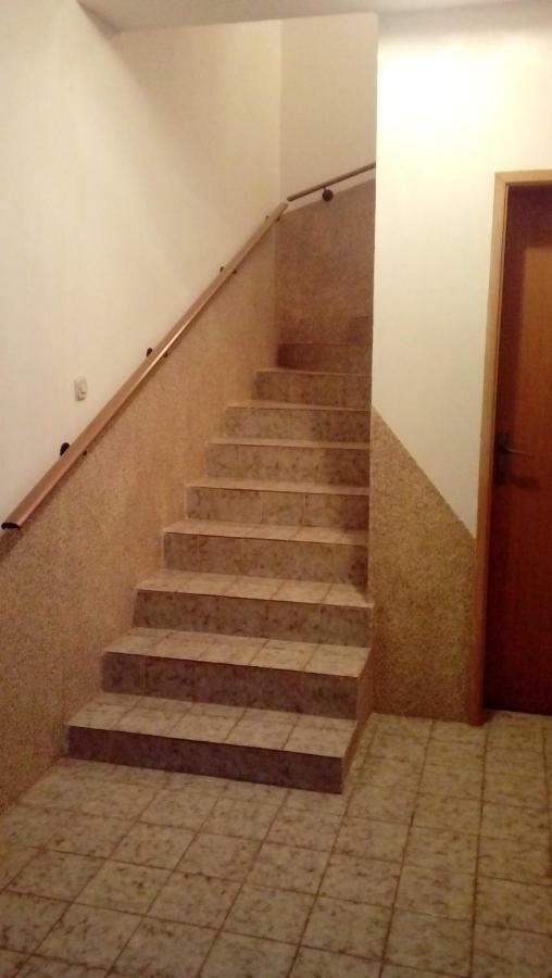 Apartmani Zlatko Pula Exteriör bild